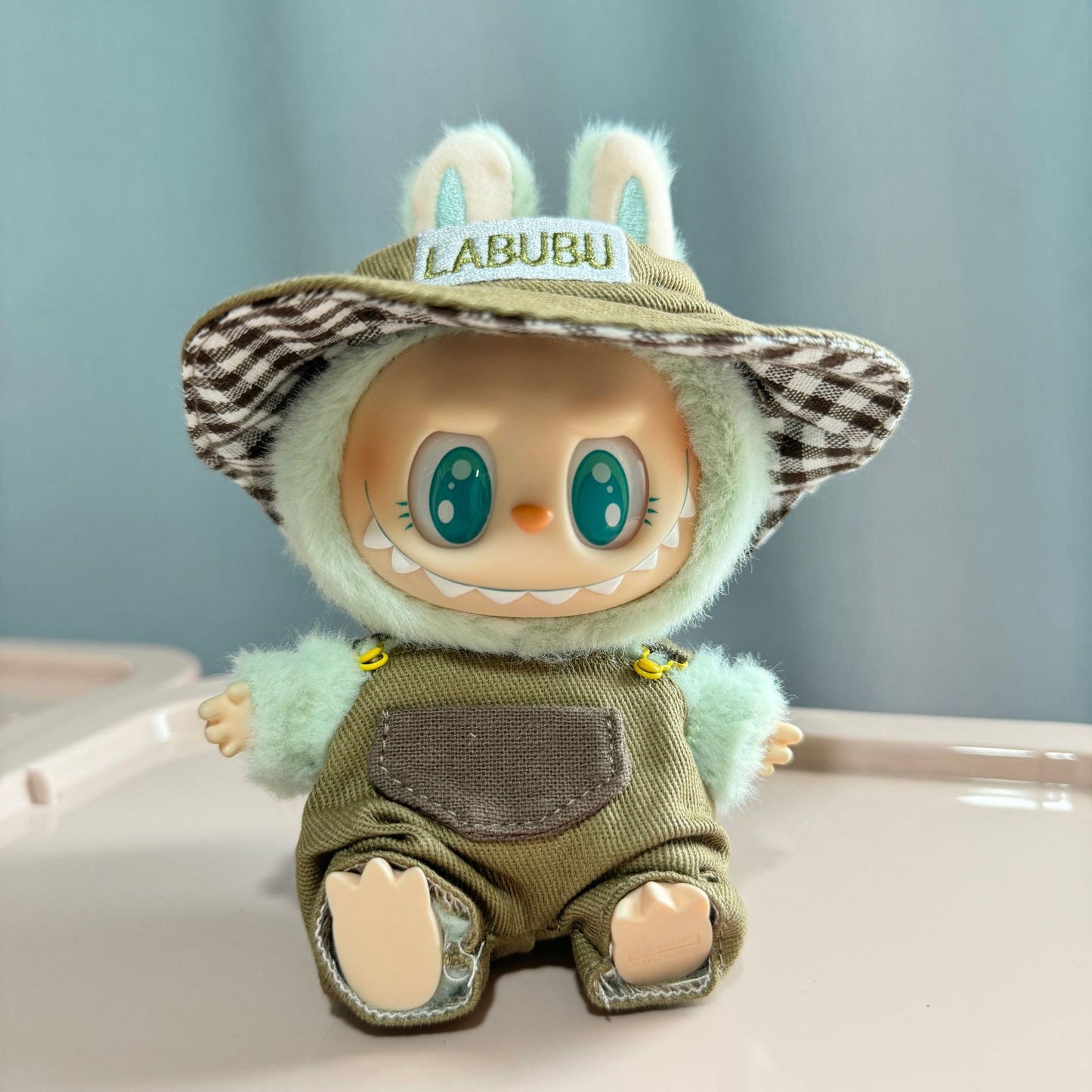 Bubu Monsters clothes pendant sit party green fisherman overalls